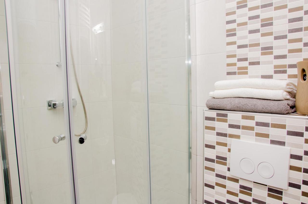 Apartman Leona Villa Nehaj เซนญ์ ภายนอก รูปภาพ